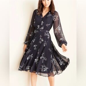 NEW Ann Taylor Meadow Pleated Floral V Neck Midi Dress NWT